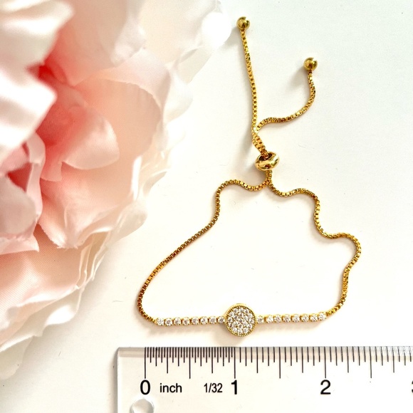 Round Rhinestone Bracelet - Picture 9 of 9